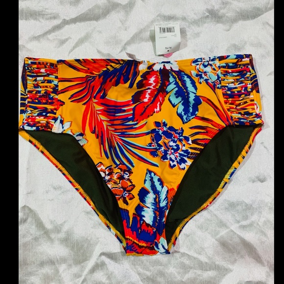 Bikini set ‼️👙 - Picture 3 of 5